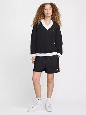 Nike Women's Long-Sleeve V-Neck Top